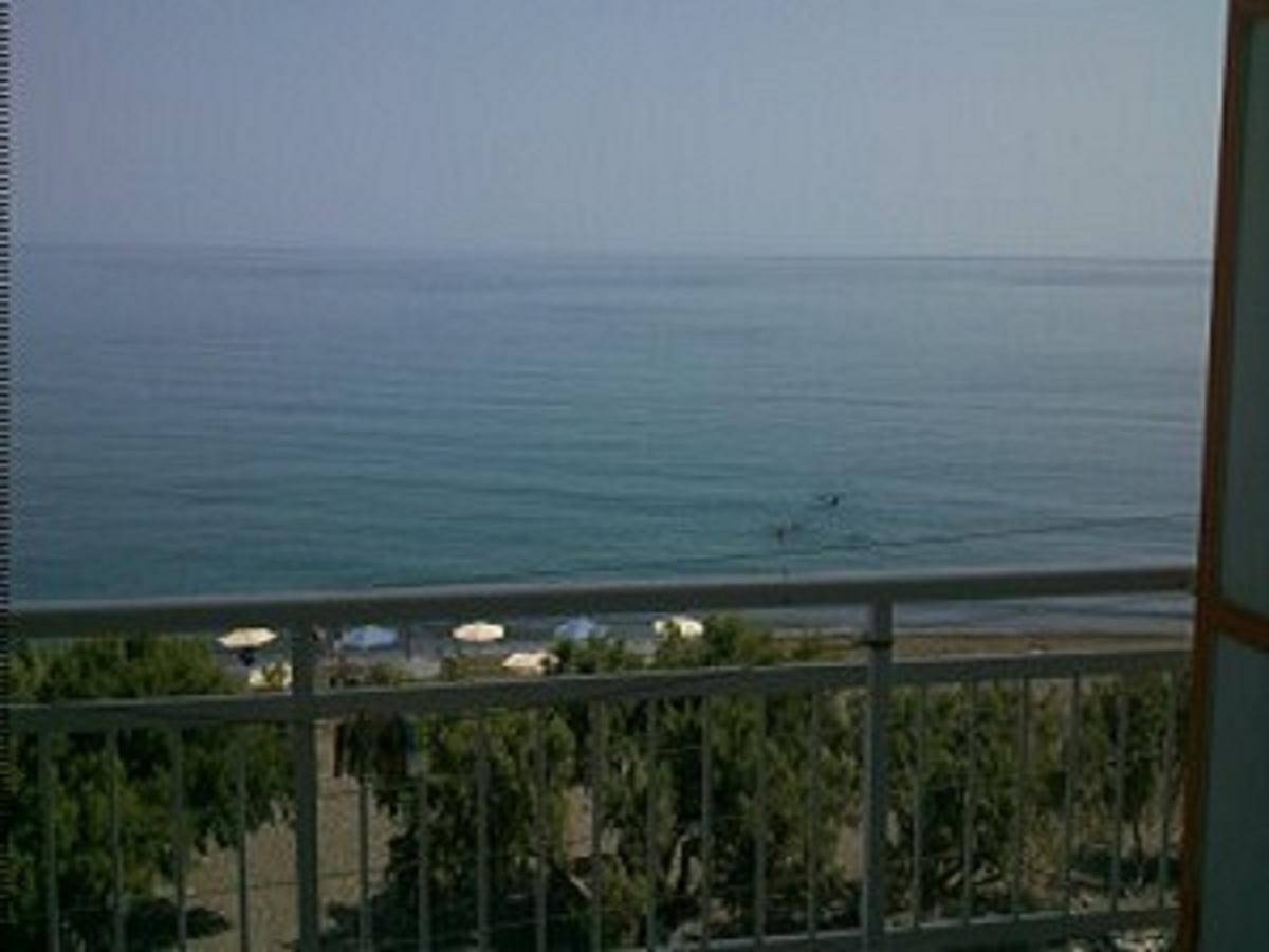 Apollon Aparthotel ชูสท์ซูโรส ภายนอก รูปภาพ